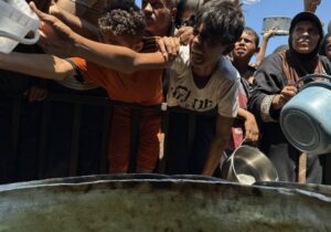 Gazze’de açlıktan ölenlerin sayısı 281’e yükseldi; 114’ü çocuk