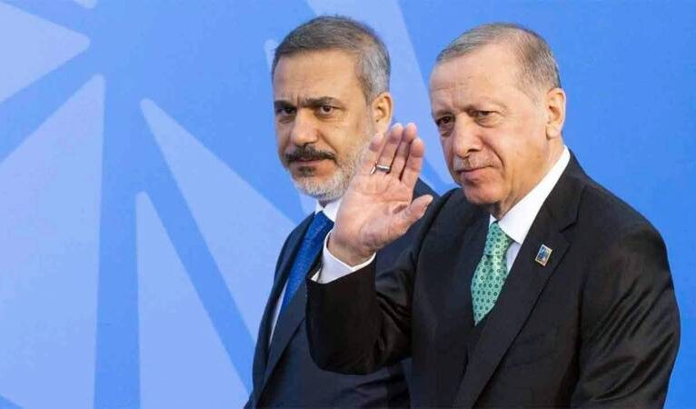 Namık Tan yazdı: Türkiye’nin yönetimi mi, konumu mu vazgeçilmez?