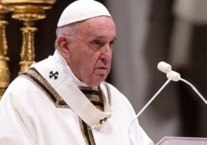Papa’ya suikast iddiasıyla İtalya’da bir Türk tutuklandı
