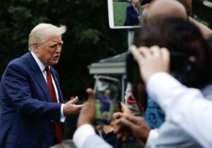 Trump: “Gazze’yi tamamen işgal planı İsrail’in kararına bağlı“