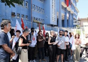 Ankara’da ‘kız ortaokulu’ skandalına tepki: Laiklik ve cumhuriyet düşmanlarının karşısına dikileceğiz!