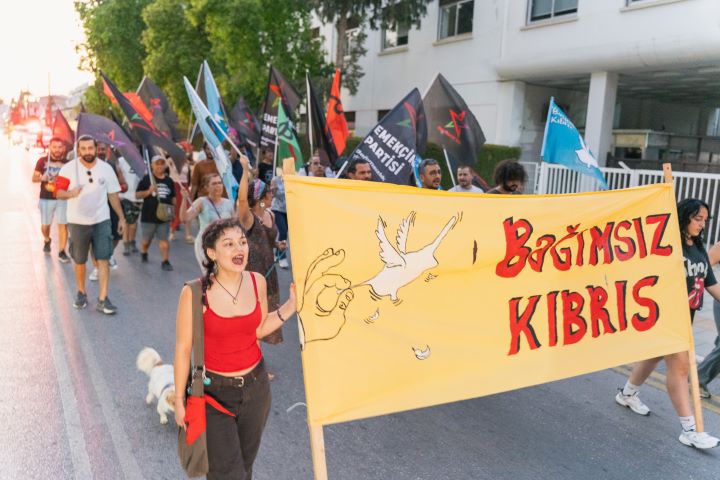 ABD, İngiltere ve Türkiye temsilcilikleri önünde bağımsızlık çağrısı