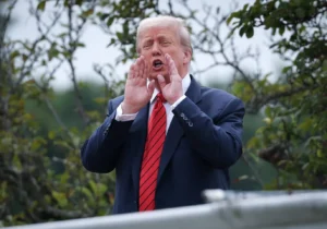 ABD Başkanı Trump, Washington DC’deki evsizleri kentten uzaklaştıracaklarını açıkladı