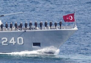 Yunan basını: Türkiye, Doğu Akdeniz’de Yunanistan ve Kıbrıs’ı hedef alan hamlelerini artırıyor