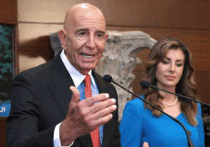 Tom Barrack: “Türkiye bölgedeki en etkili kara gücüne sahip ve Hamas ile diyalog içinde, Gazze görev gücünde yer almaları faydalı olabilir”