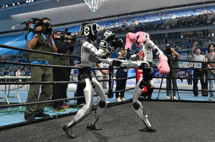 Dünyanın ilk İnsansı Robot Oyunları Pekin’de başladı