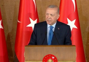 Erdoğan: “25 yıl önce toplu toplu iğne üretemiyorduk ama şimdi silahlarını üreten bir Türkiye var!”