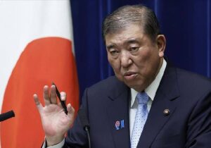 Japonya Başbakanı istifa edeceğini açıkladı