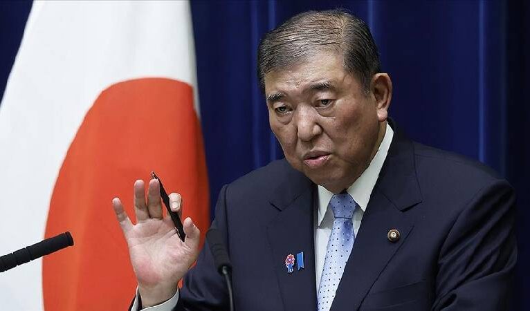 Japonya Başbakanı istifa edeceğini açıkladı