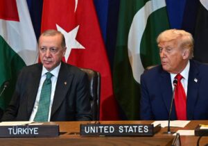 Gazze zirvesinde Erdoğan ile yan yana gelen Trump: “Bu saygı duyduğum liderlerle en önemli görüşmem, Gazze’deki savaşı bitireceğiz”