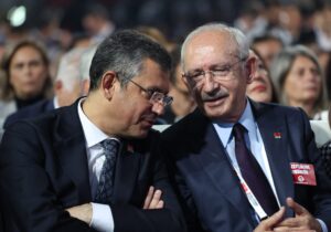 Özgür Özel, Kılıçdaroğlu ile konuştuğunu açıkladı: “Kendisinin kayyımlığı kabul etmesine ihtimal vermem”