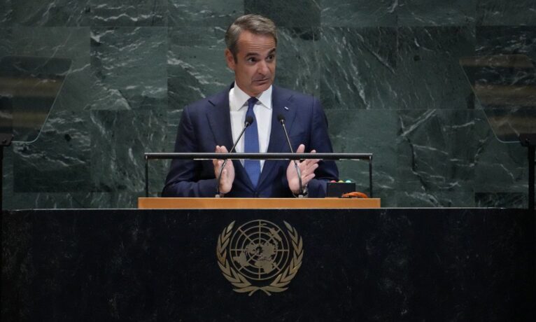 Mitsotakis: “50 yıldır açık yara olan Kıbrıs’ta çözüm BM kararlarıyla gelecek”