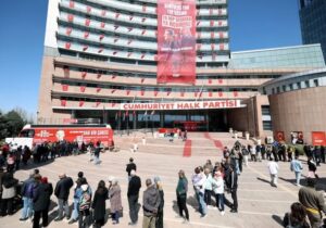 CHP’de gergin bekleyiş I ‘İstanbul fragman, Genel Merkez’e kayyum provası’