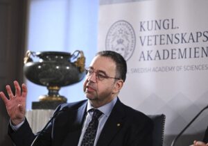 Dünyanın önde gelen ekonomistlerden bağımsız medyaya destek çağrısı