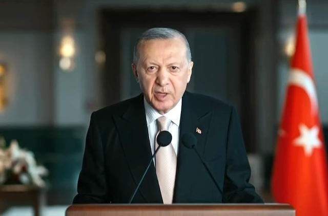 Erdoğan’dan ‘CHP kurultayı’ açıklaması: “Bu davanın hiçbir yerinde AK Parti olarak yokuz”
