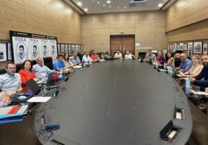 Kıbrıslı öğretmen sendikaları iş birliği anlaşmasının 10. yılını kutladı