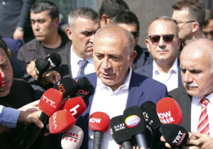 Gürsel Tekin: “Yeni bir devlet düzeni kuruluyor, iktidar CHP ya da İmamoğlu’na devredilmeyecek!”