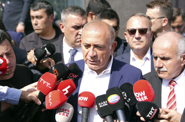 Gürsel Tekin: “Yeni bir devlet düzeni kuruluyor, iktidar CHP ya da İmamoğlu’na devredilmeyecek!”