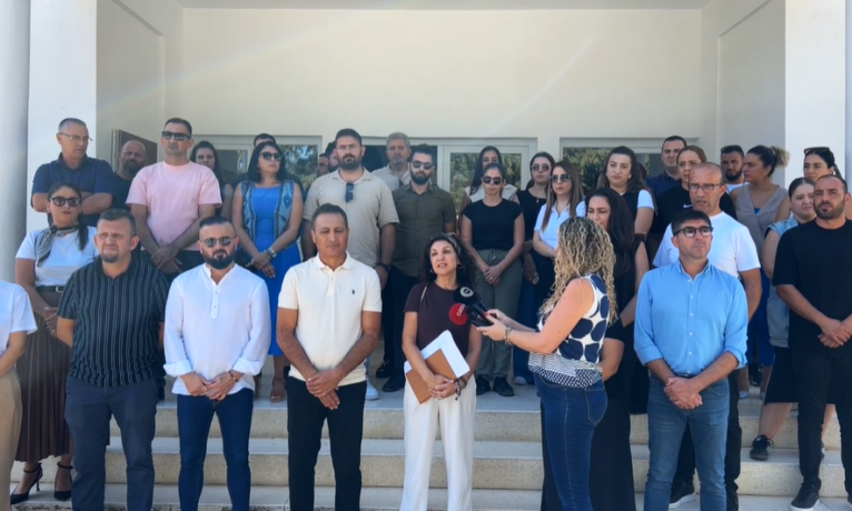 KTOEÖS’ten Lefke Gazi Lisesi’nde eylem: Konteyner kaderimiz olamaz!