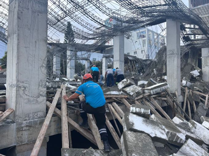 Mağusa’da bir inşaatta göçük meydana geldi: Arama kurtarma çalışmaları devam ediyor