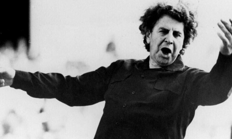 Theodorakis’in 100. doğum gününde Türkiye ve Yunanistan’da iki konser