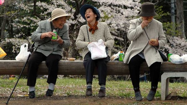 Japonya’da 100 yaş üstü kişi sayısı 100 bini aşmak üzere