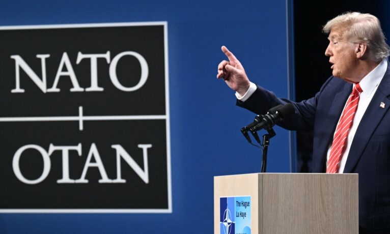 Trump, NATO ülkelerinden Rus petrolü almayı bırakmalarını istedi: “Yoksa yaptırım yok“