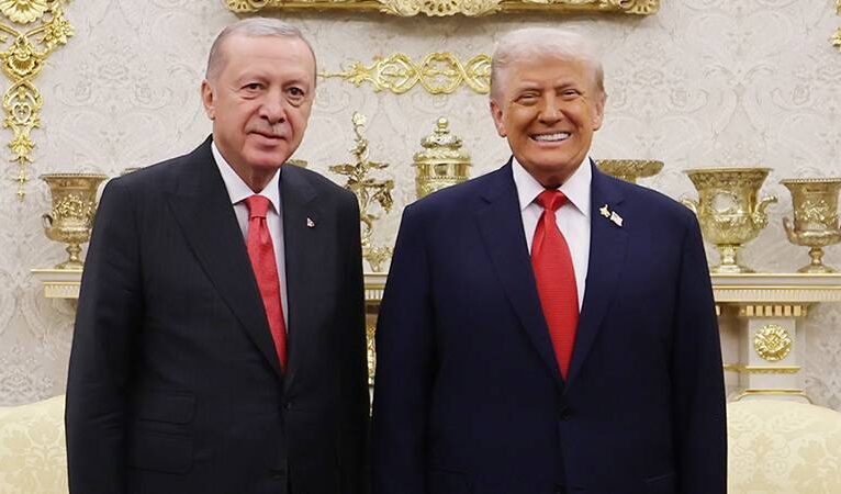 Trump’tan Erdoğan’a Barış Zirvesi’nde övgü: “Hiçbir zaman bizi yüz üstü bırakmadı, ne zaman başım sıkışsa her zaman yanımda oldu”