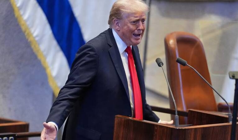 Trump, İsrail parlamentosuna seslendi: “Netanyahu’yla başa çıkmak kolay değil ve onu harika yapan da bu!”