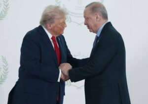 Trump: “Putin, Erdoğan’a saygı duyuyor, savaşta arabulucu olabilir“