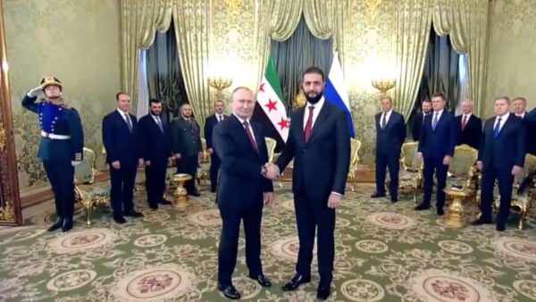 Suriye Geçici Cumhurbaşkanı Şara, ilk kez Moskova’da; Putin’le görüştü: Gündemde Rus askeri üsleri ve Esad’ın iadesi var