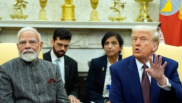 Hindistan, Rusya’dan petrol satın almayı bırakma konusunda güvence verdi