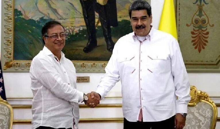 Maduro’dan Petro’ya destek: “Biz siyam ikizleri gibiyiz”
