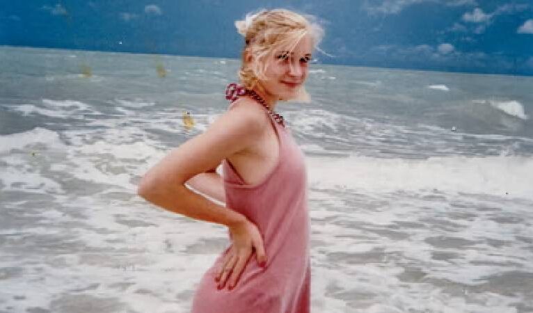 Epstein mağdurlarından Virginia Giuffre’in anı kitabı yayımlandı: Benden taşıyıcı annelik yapmam istendi