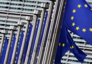 Yeni Eurobarometer anketi: AB vatandaşlarının yüzde 56’sı bloğun genişlemesini destekliyor