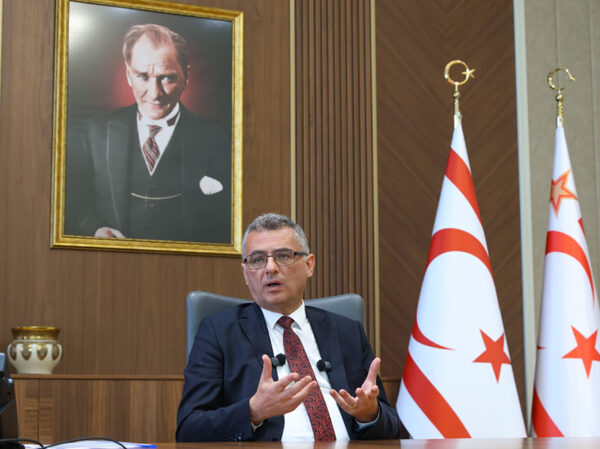 Erhürman AA’ya konuştu: “Biz yokmuşuz gibi davranmaya çalışanlar eninde sonunda kaybeder”