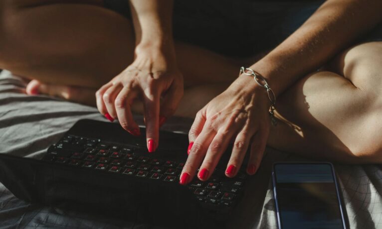 Çin ve Rusya, sırları çalmak için ABD’ye karşı ‘seks savaşı’ uyguluyor