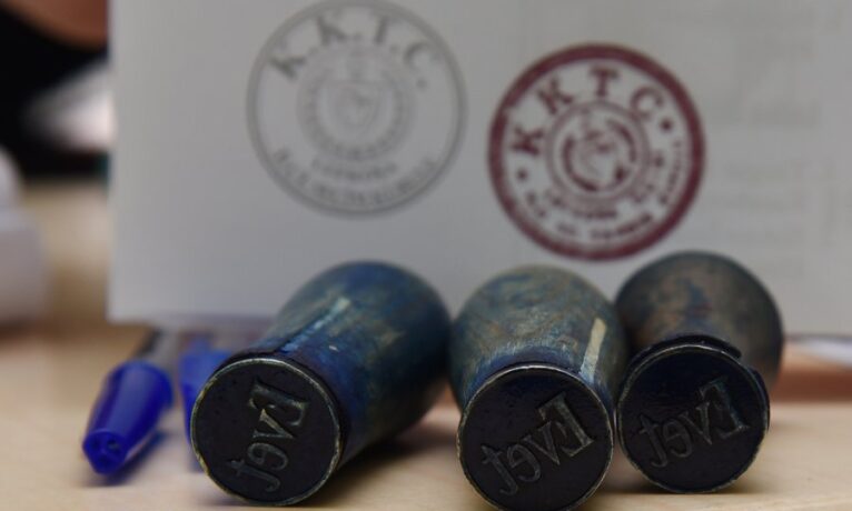 Cumhurbaşkanlığı seçimine geri sayım: 218 bin seçmen yarın sandığa gidecek