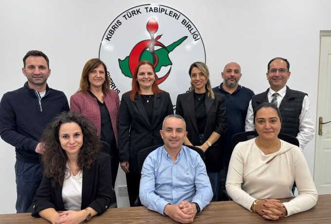 Tabipler Birliği: “Yeni dönem, demokrasinin kökleştiği ve barış şarkılarının söylendiği bir gelecek getirsin”