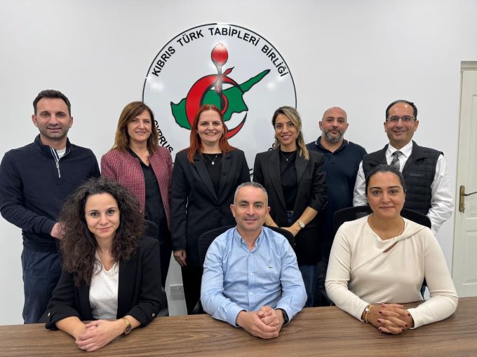 Tabipler Birliği: “Yeni dönem, demokrasinin kökleştiği ve barış şarkılarının söylendiği bir gelecek getirsin”