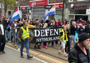Gerilim tırmanıyor I Amsterdam’da göçmen karşıtı protesto