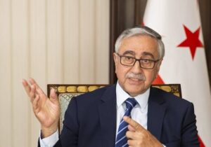 Akıncı: “Falyalı’nın kara parasıyla kazanılan makam, şimdi hak edenine geçti”