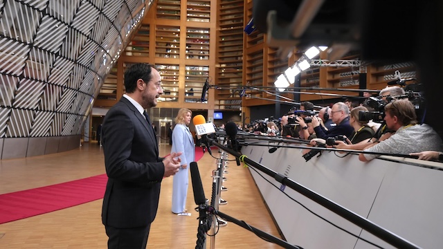 AB, Kıbrıs’ın tezine sahip çıktı: SAFE fonuna üçüncü ülkeler giremeyecek I Hristodulidis: “Toprak işgal eden ya da tehdit oluşturan ülkeler dışlanacak“