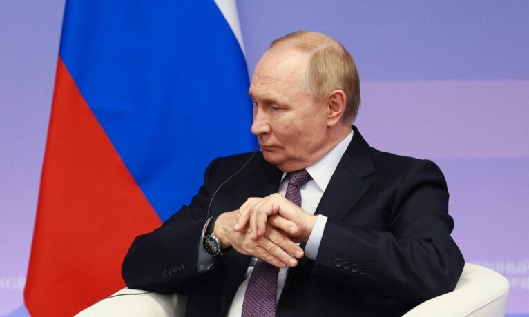 Putin’den NATO’ya “saçmalık” çıkışı, Trump’a zeytin dalı