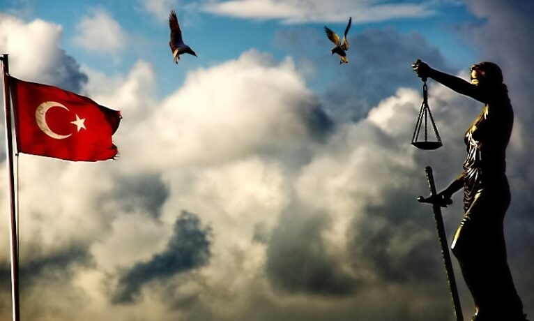 Türkiye, 2025 yılında hukuk üstünlüğü endeksinde gerileyerek 118. sırada yer aldı