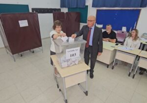 Talat: “Bu seçim, Kıbrıslı Türklerin dünyayla bütünleşmesine vesile olsun”