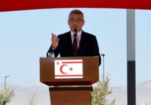 Erhürman: “AP’nin sadece Rum kayıplar için aldığı anıt kararı kınamayla geçiştirilmeyecek, gerekli girişimler yapılacak”