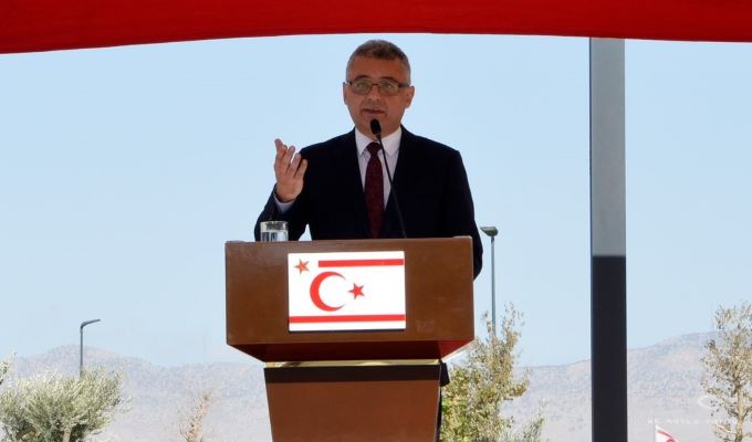 Erhürman: “AP’nin sadece Rum kayıplar için aldığı anıt kararı kınamayla geçiştirilmeyecek, gerekli girişimler yapılacak”