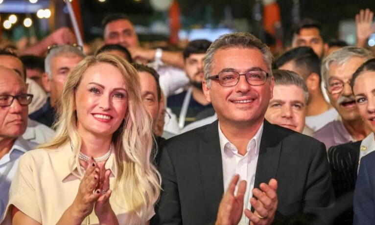 Kıbrıslı Türkler yeni yol seçti