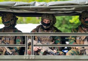 Belçika’da 17 yaşındaki gençler gönüllü askerliğe çağrıldı!